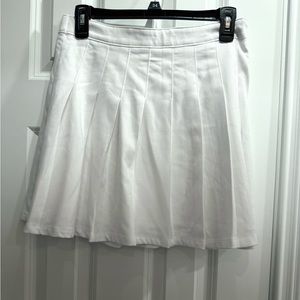 Hollister White Pleated Skirt